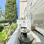 - New Modern Flat Nueva Andalucia In Puerto Banus - Exceptionnel Location * Marbella