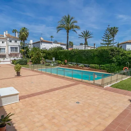 Διαμέρισμα - New Modern Flat Nueva Andalucia In Puerto Banus - Exceptionnel Location *